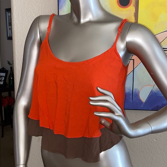 Tops - 5/$10 Red & Brown Crop Top